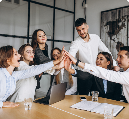 Pessoas trabalhando num escritório